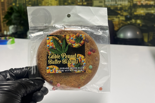 How Is Cannabis Consumed? A Beginner’s Guide to Flower, Edibles & Vapes